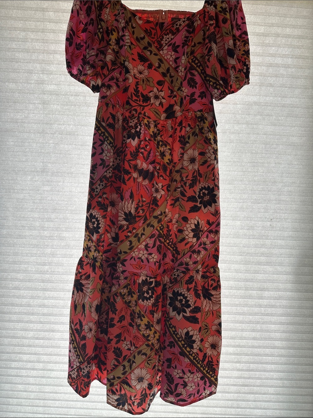 Vince Camuto Coral Pink Floral Maxi Dress with Puff Sleeves